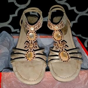 Gold Heeled Sandals SZ 8.5 New York Transit